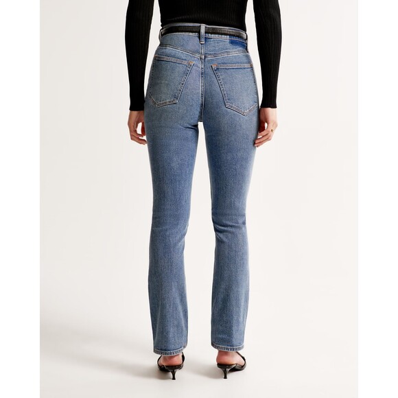 Abercrombie & Fitch Ultra High Rise 90s Slim Straight Jean NWT SIZE 31/12S - Picture 3 of 12